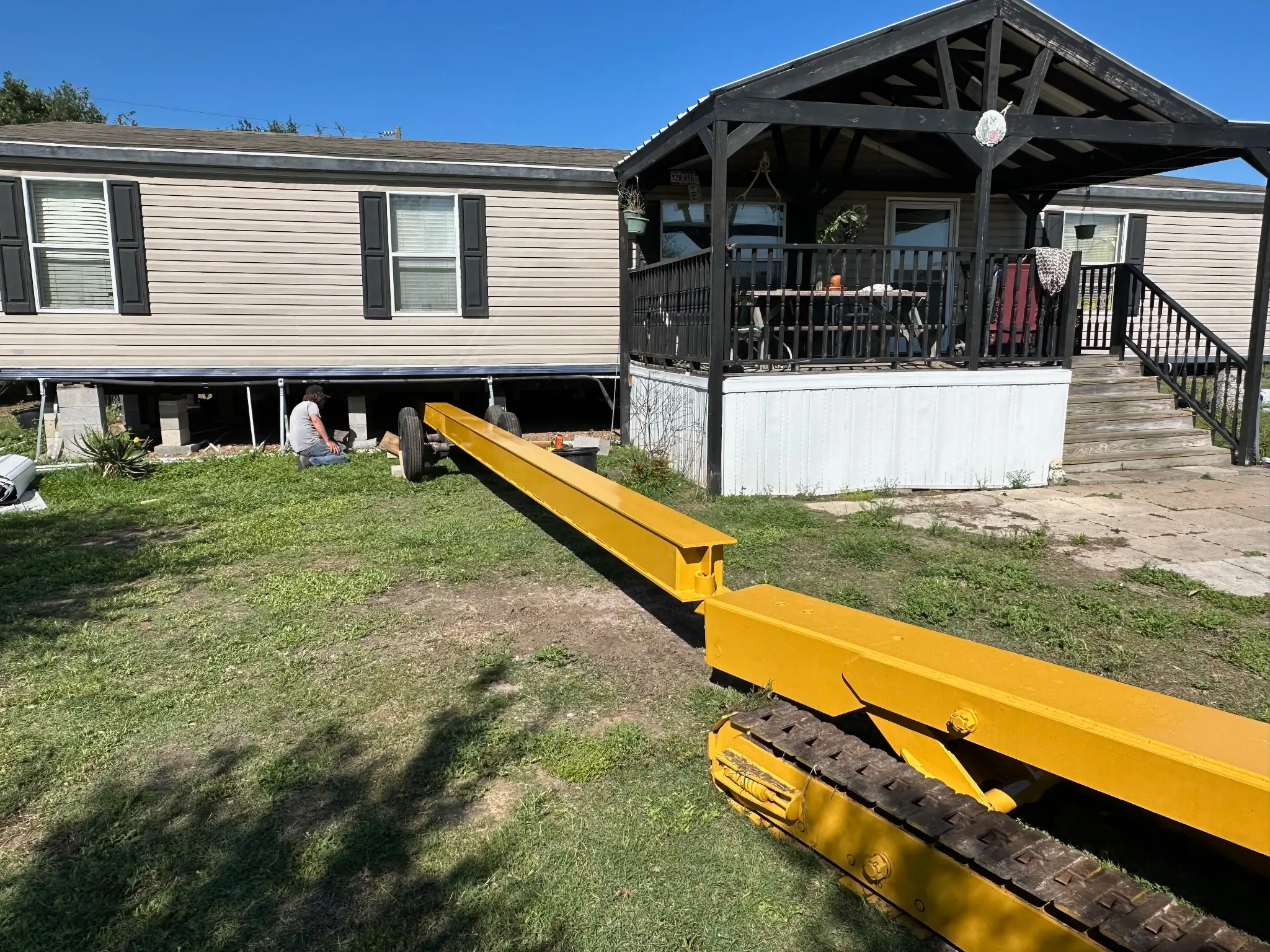 Salero Transport & Set equipment on job site